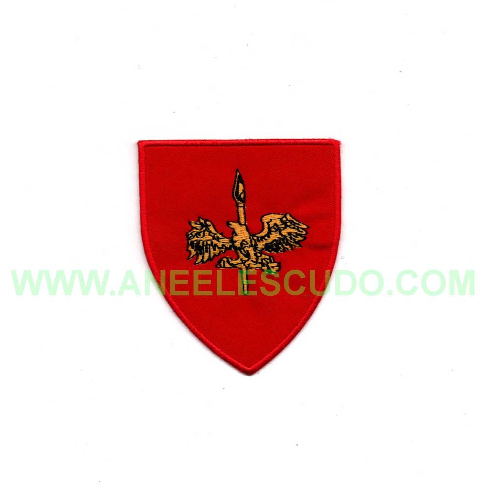 Parche Escudo Rojo P-112
